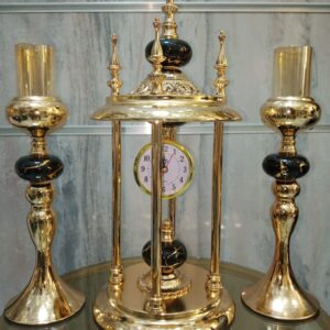 deux portes bougie et montre